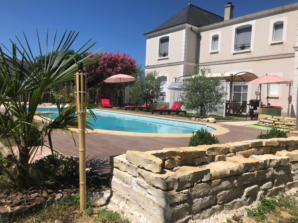 Cottage La Villa Bolero Saint-Cyr-sur-Loire Exterior foto